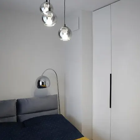 Apartment Metro Targowek 27