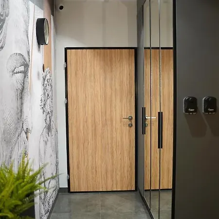 Metro Targowek 27 * Varsóvia