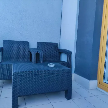 Apartment Metro Targowek 27