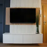 Apartment Metro Targowek 27 *