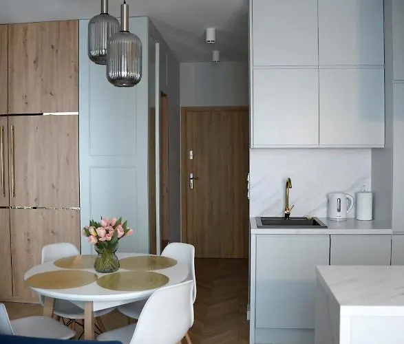 Metro Targowek 27 Apartman *